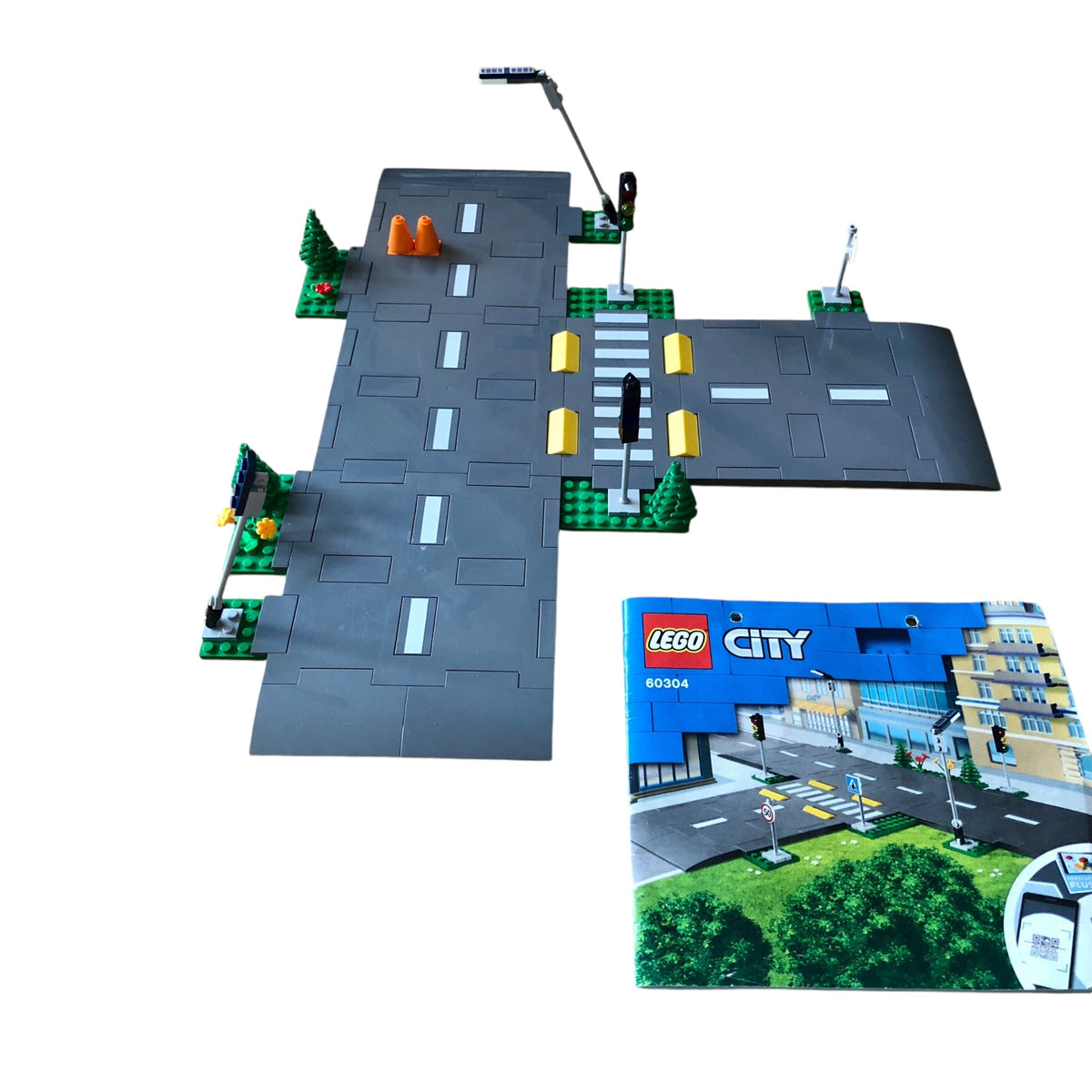 LEGO® City 60304 - Carrefour routier avec feux de circulation