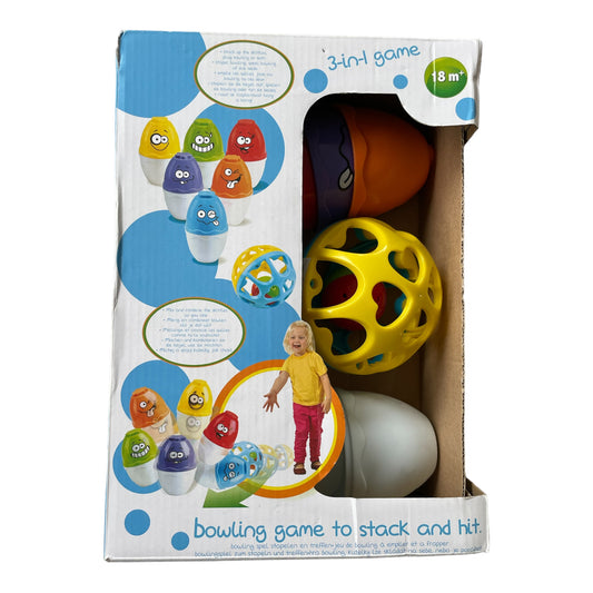 3-in-1-Spiel – PlayGo Funny Face Stacker Sortier-, Stapel- und Bowlingspiel für Babys.
