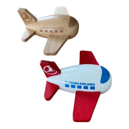 Hölzerne Miniflugzeuge der türkischen Fluggesellschaft